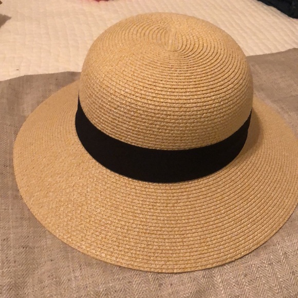 Sun Hat - never worn - Picture 3 of 4